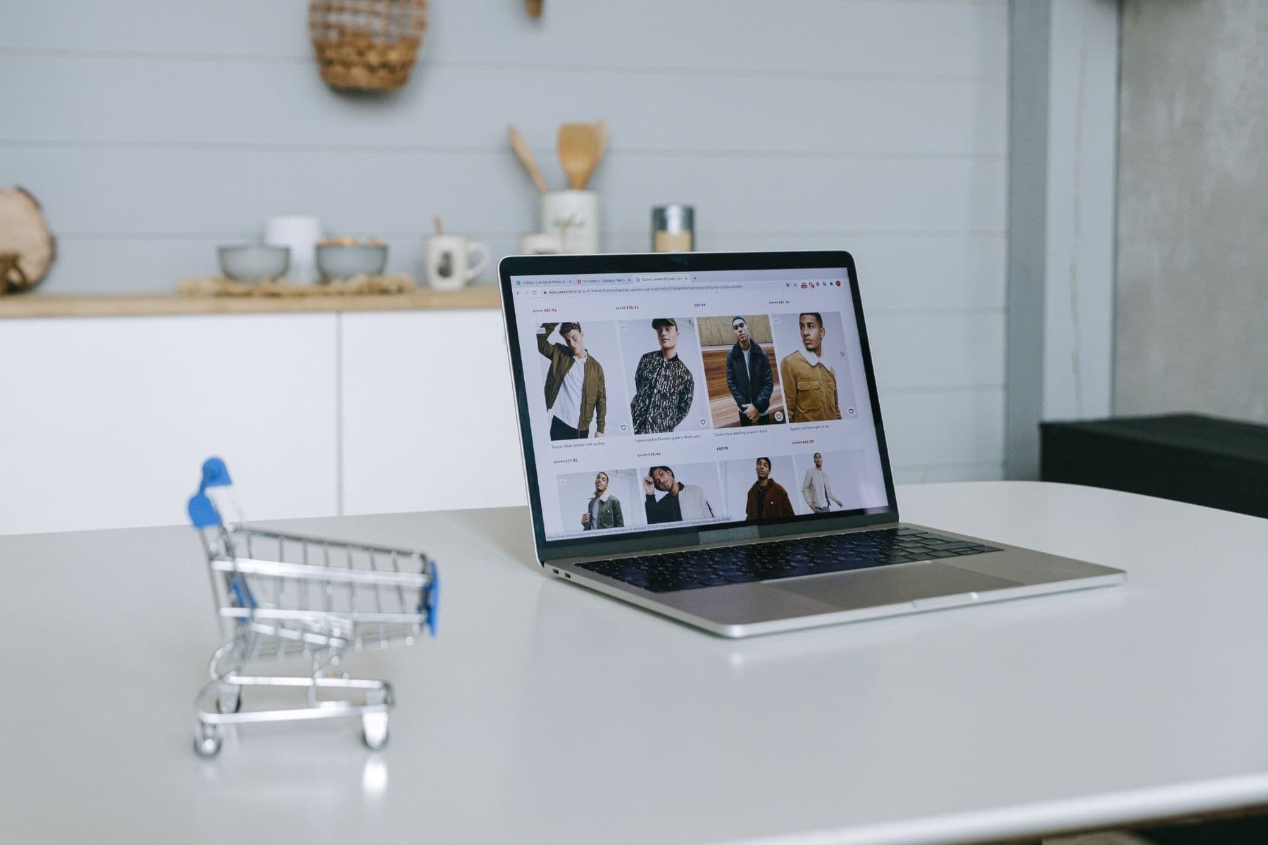 E-Ticaret Yöneticileri İçin Önemli Metrikler ve Formüller